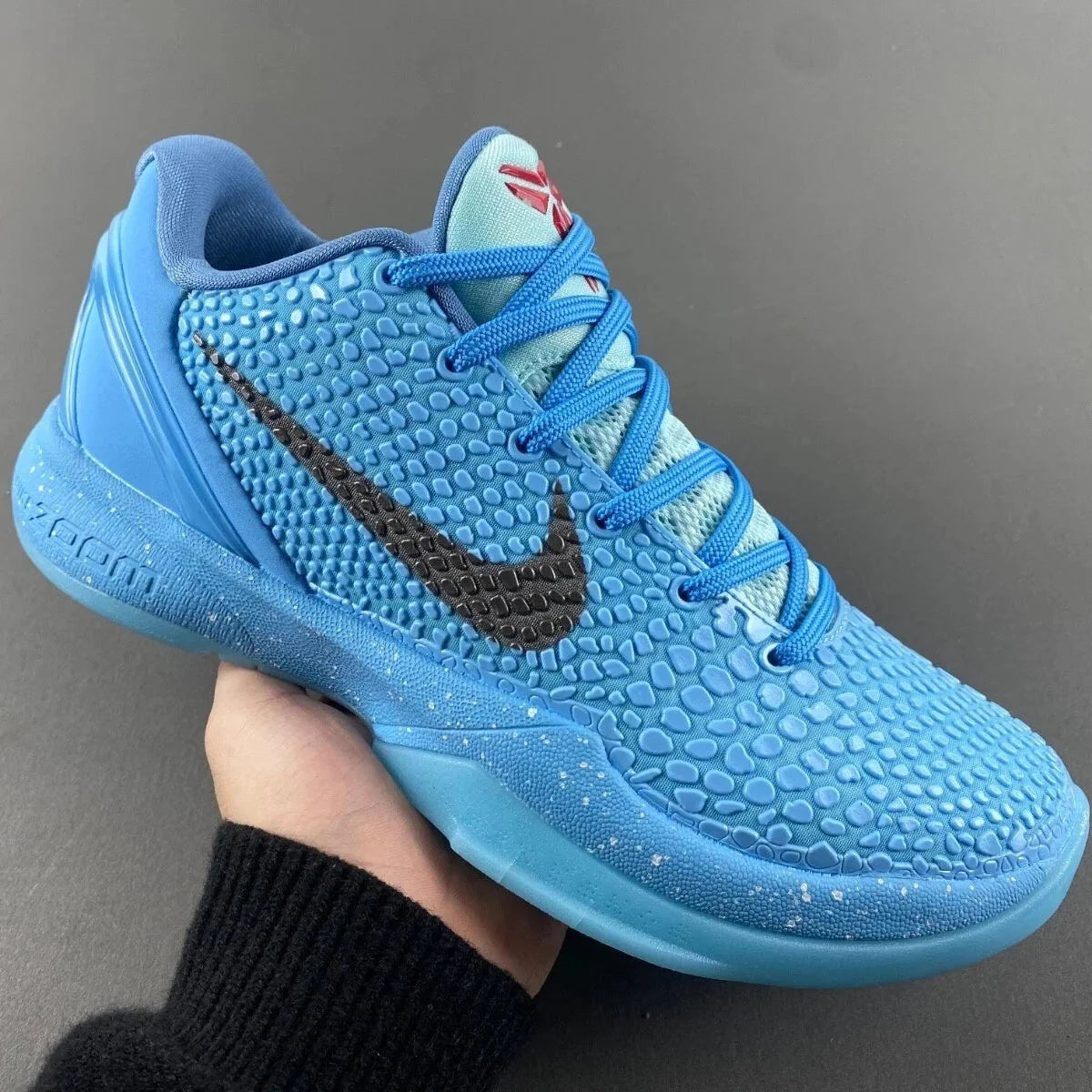 Zoom Kobe 6 “ICE GRINCHS”